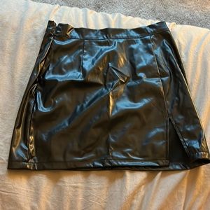 leather mini skirt with slit